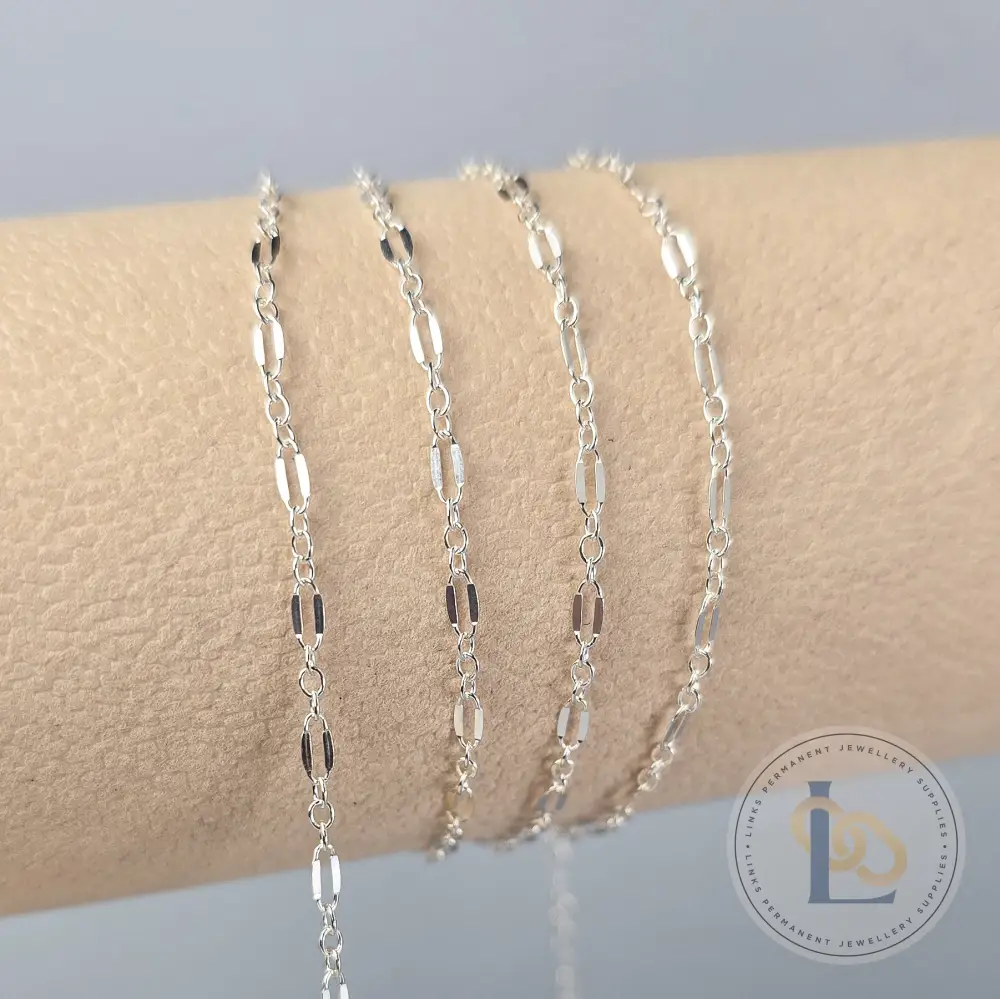 2.3mm Lip Chain - Image 3